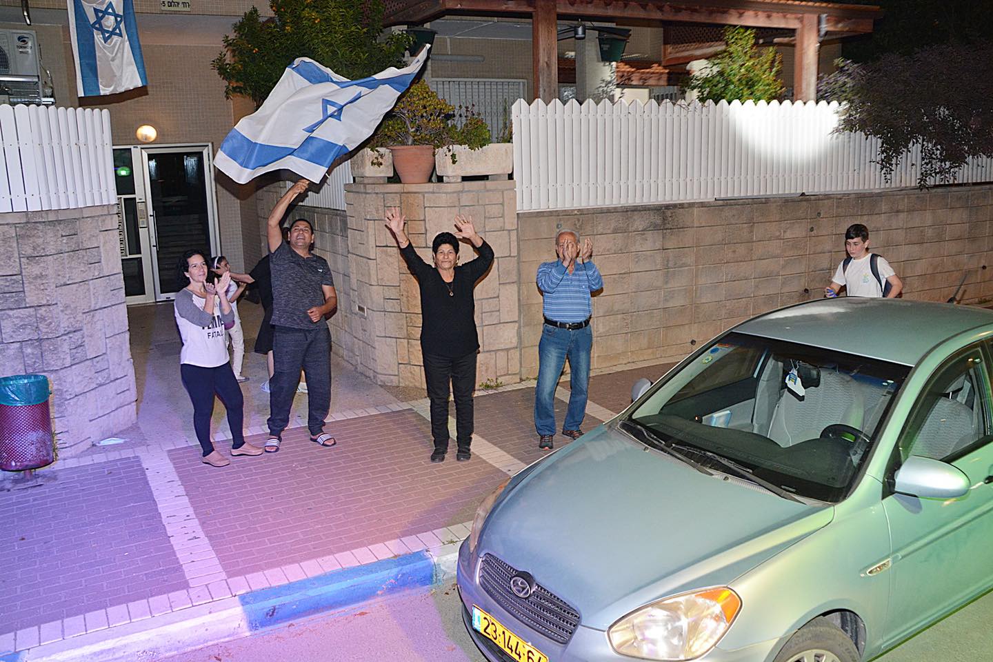 משאיות שמחה ברחבי העיר 