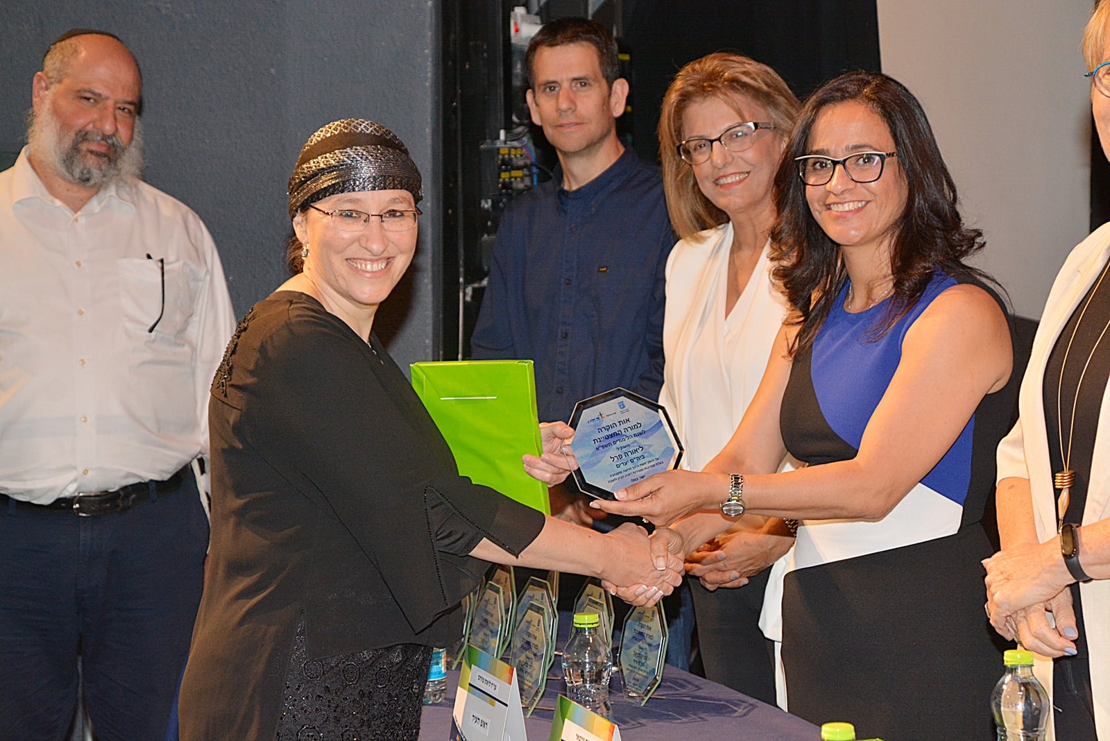 אנשי החינוך המצטיינים 