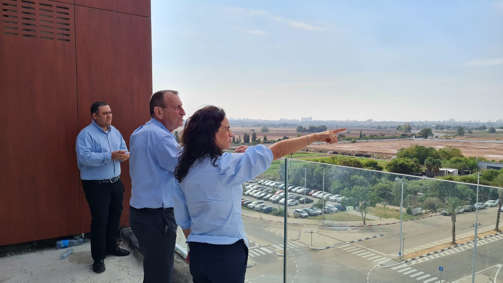 בין השאר ביקר חולדאי בבית בפארק וב-opark