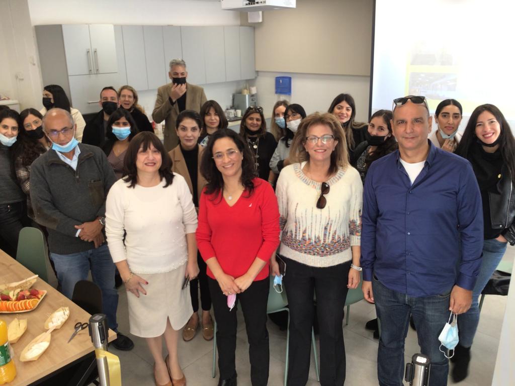 בסביונים הורחב ושופץ חדר המורים ובבית ספר אהוד מנור נפתח מרחב לימודי טכנולוגי אינטראקטיבי 