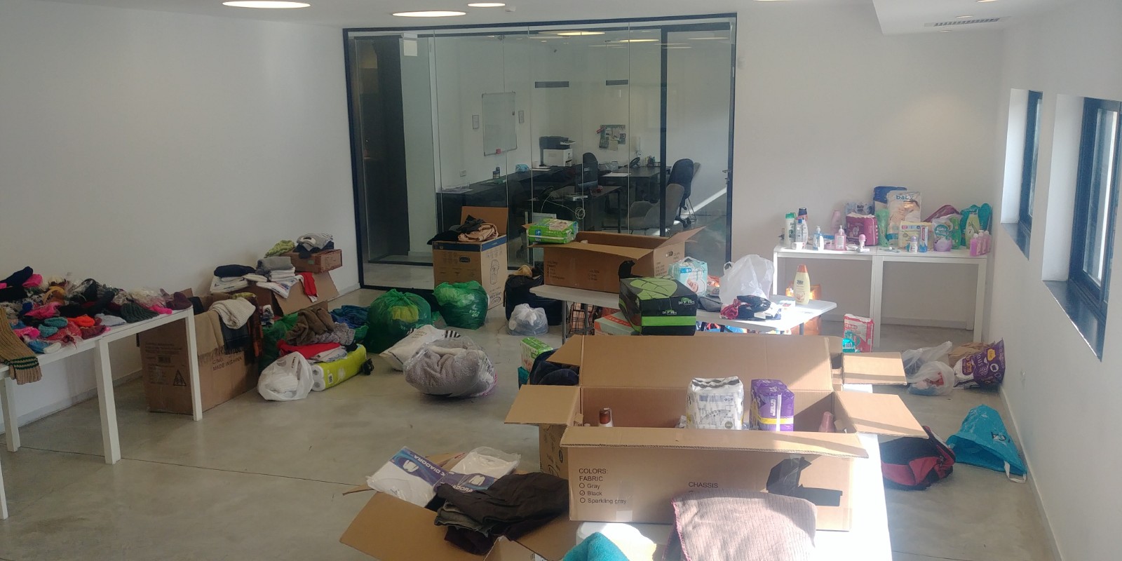 התושבים נקראו לתרום לטובת הפליטים שמספרם כבר חצה את שני המיליון