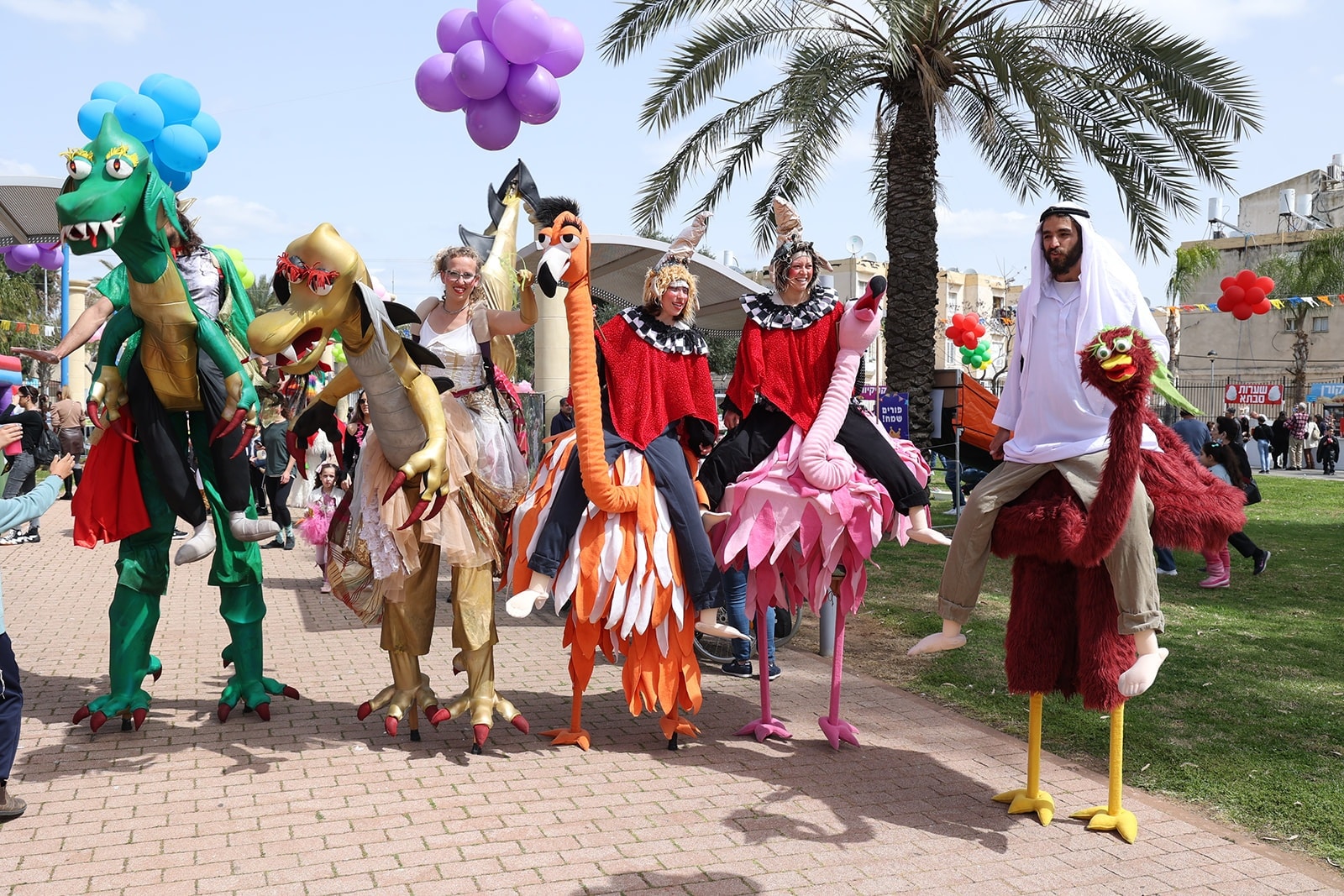 בגן התשעה נפרסו עשרות עמדות, הפעלות ואטרקציות לקהל הרחב