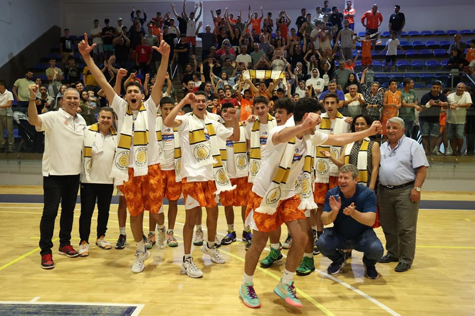 קבוצת הנערים א' בכדורסל של אור יהודה זכתה בגביע האיגוד