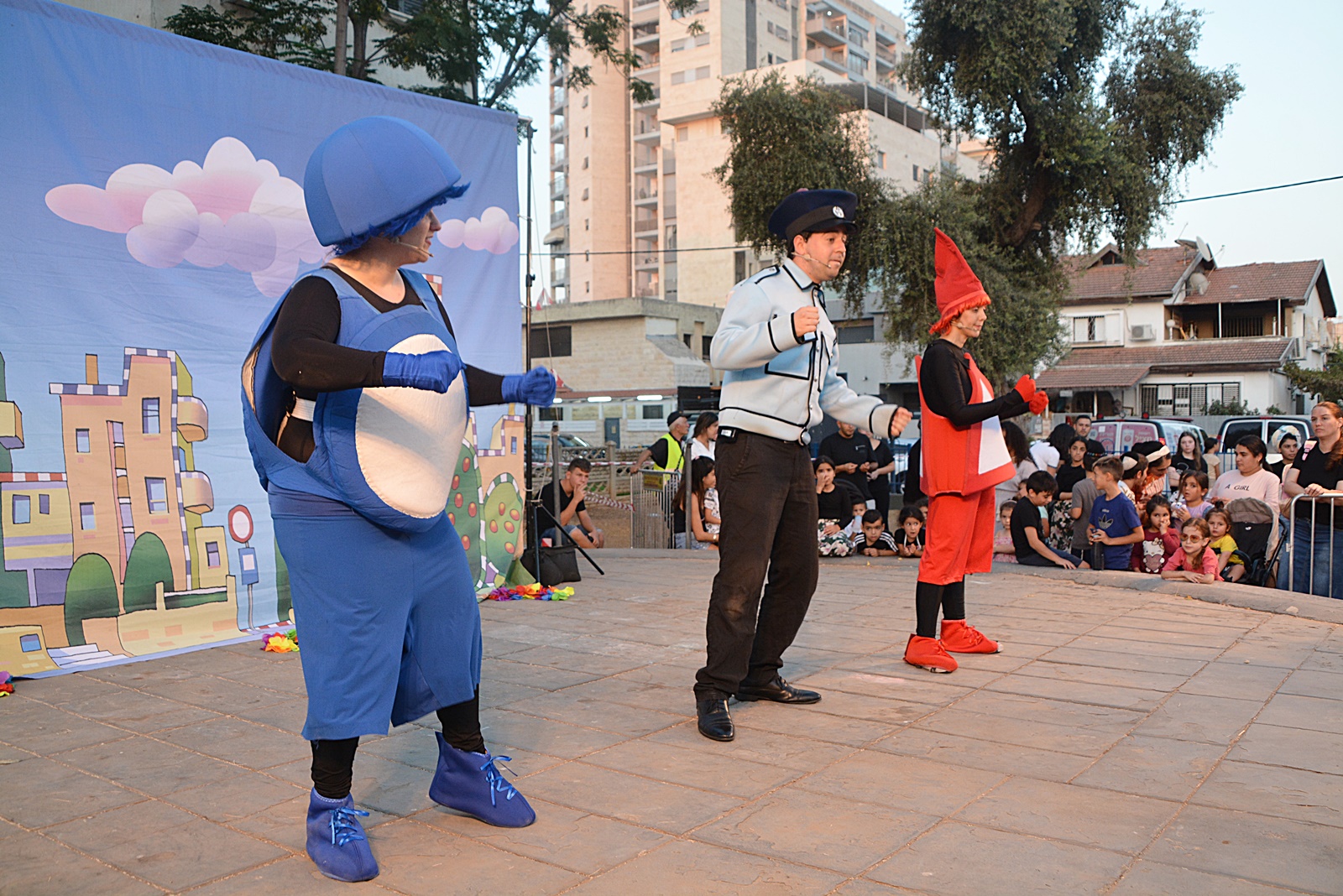 במרכזו של האירוע עמדה הופעתם של חיפזון וזהירון