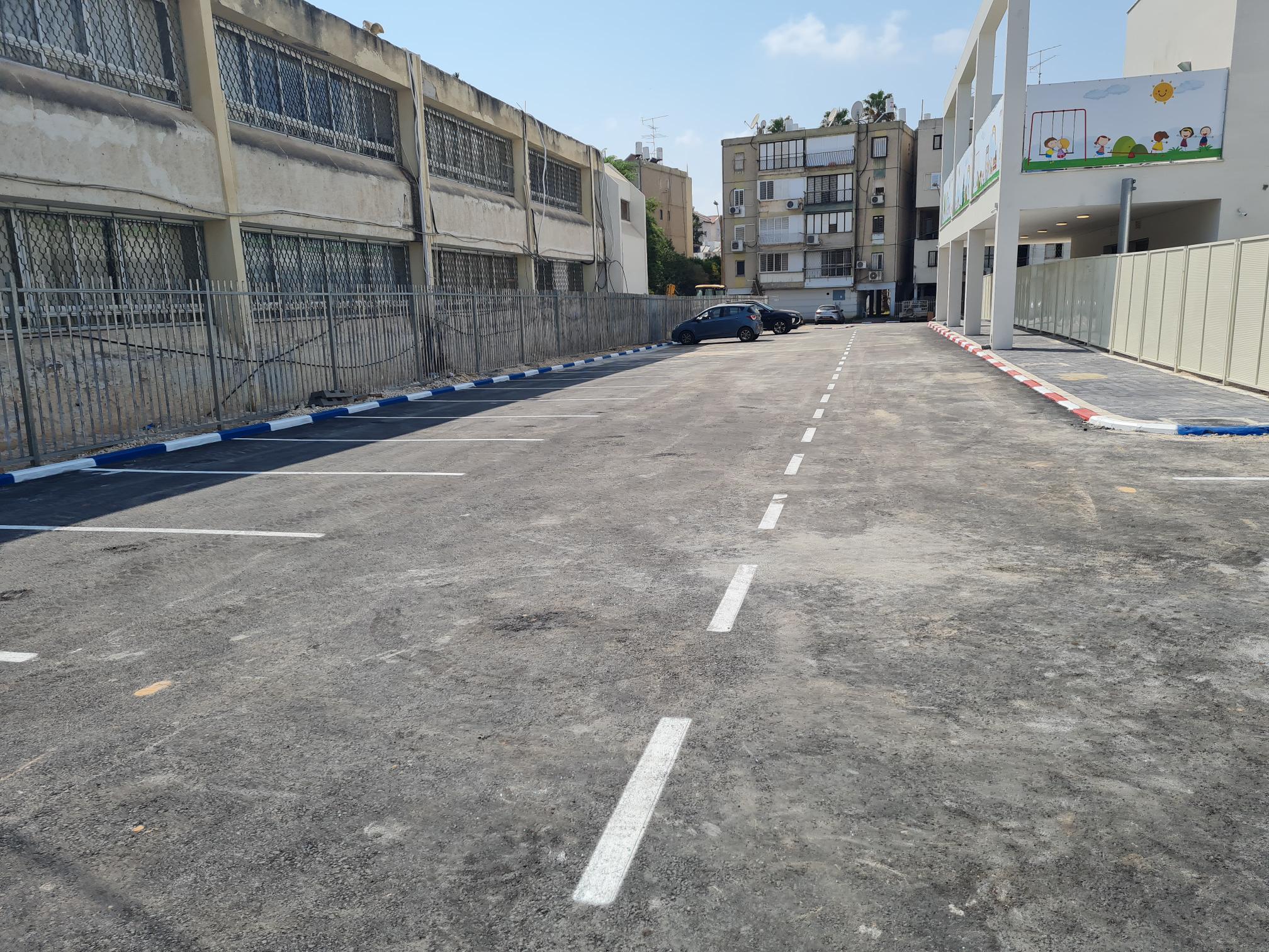 הוכשרו שני חניונים חדשים ברחוב העצמאות באור יהודה