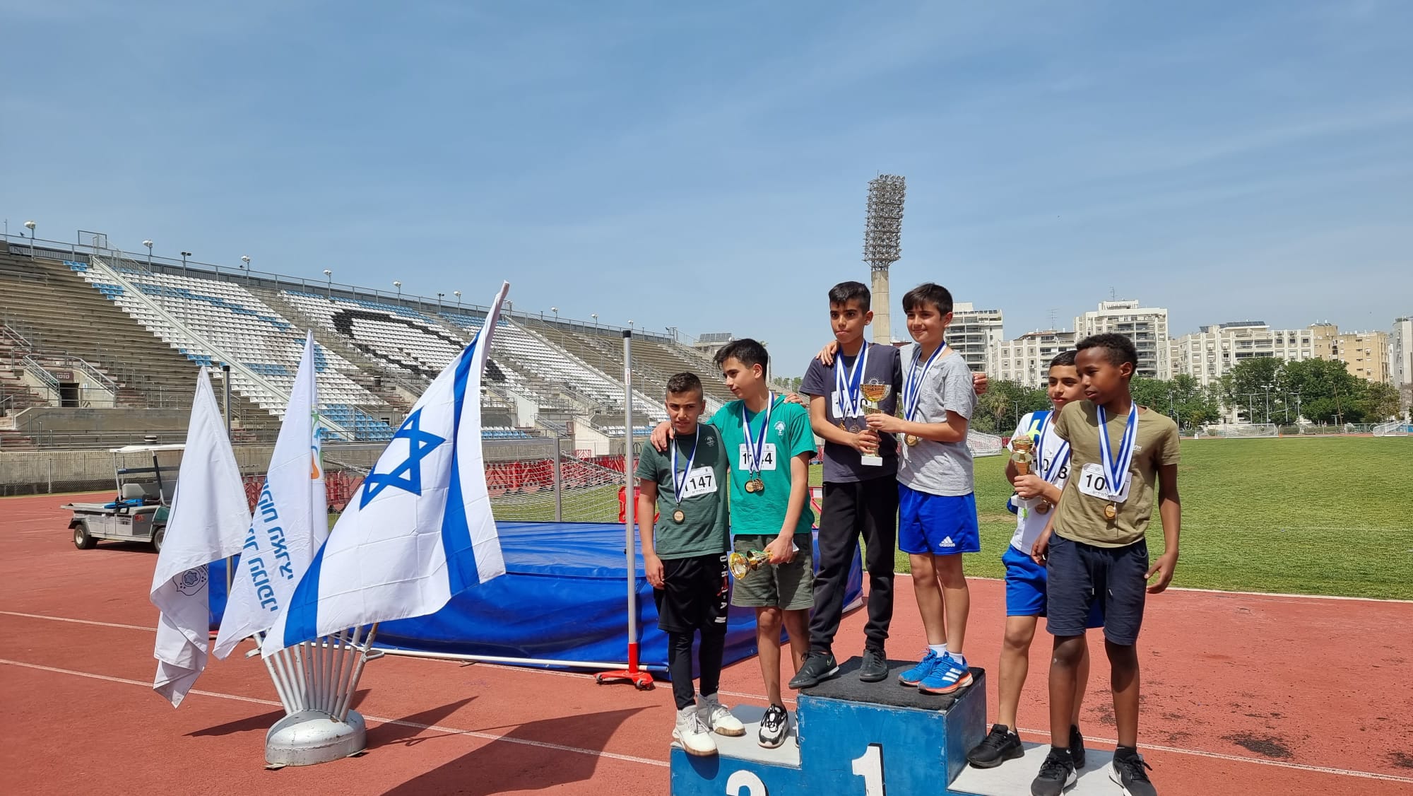 מדי שנה מספר המשתתפים בתחרות עולה והתלמידים מפגינים יכולות מרשימות ובעיקר מוטיבציה גבוהה. בסיום התחרות שוקללו התוצאות של התלמידים מכלל המקצים והתחומים וניתנו פרסים לבתי הספר הזוכים. את התחרות הובילו תלמידי בית ספר שיזף עם 3 זכיות במקום הראשון.