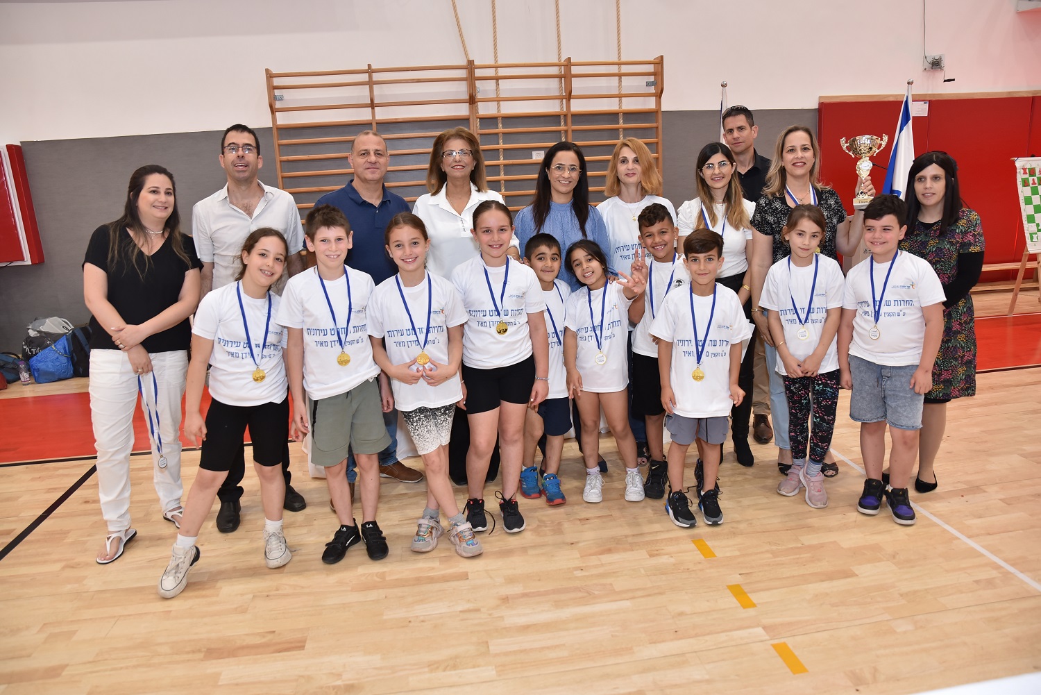 ראש העיר בירכה את 100 תלמידי כיתות ב' הנרגשים מרחבי העיר וציינה שזו סנונית ראשונה באליפות עירונית המחנכת לרוח ספורטיבית והוגנות במשחק שדרכו נמשיך להוביל מצוינות וחדשנות גם בשנים הבאות. 