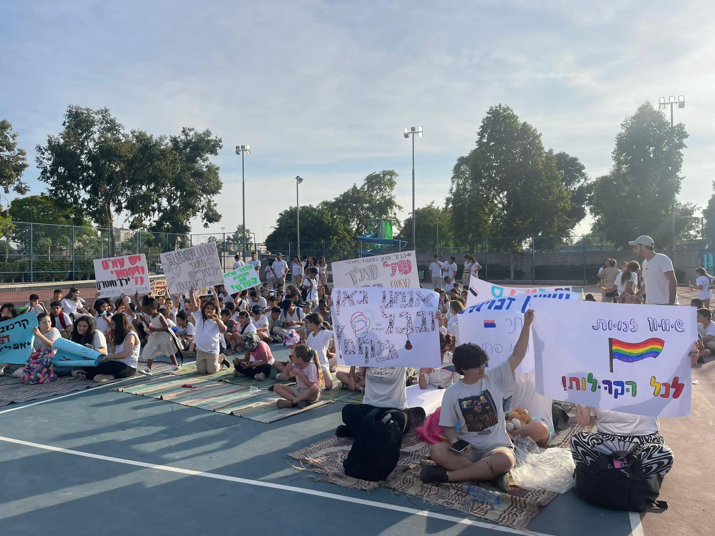 300 בני נוער הצביעו ברגליים ואמרו לא לאלימות