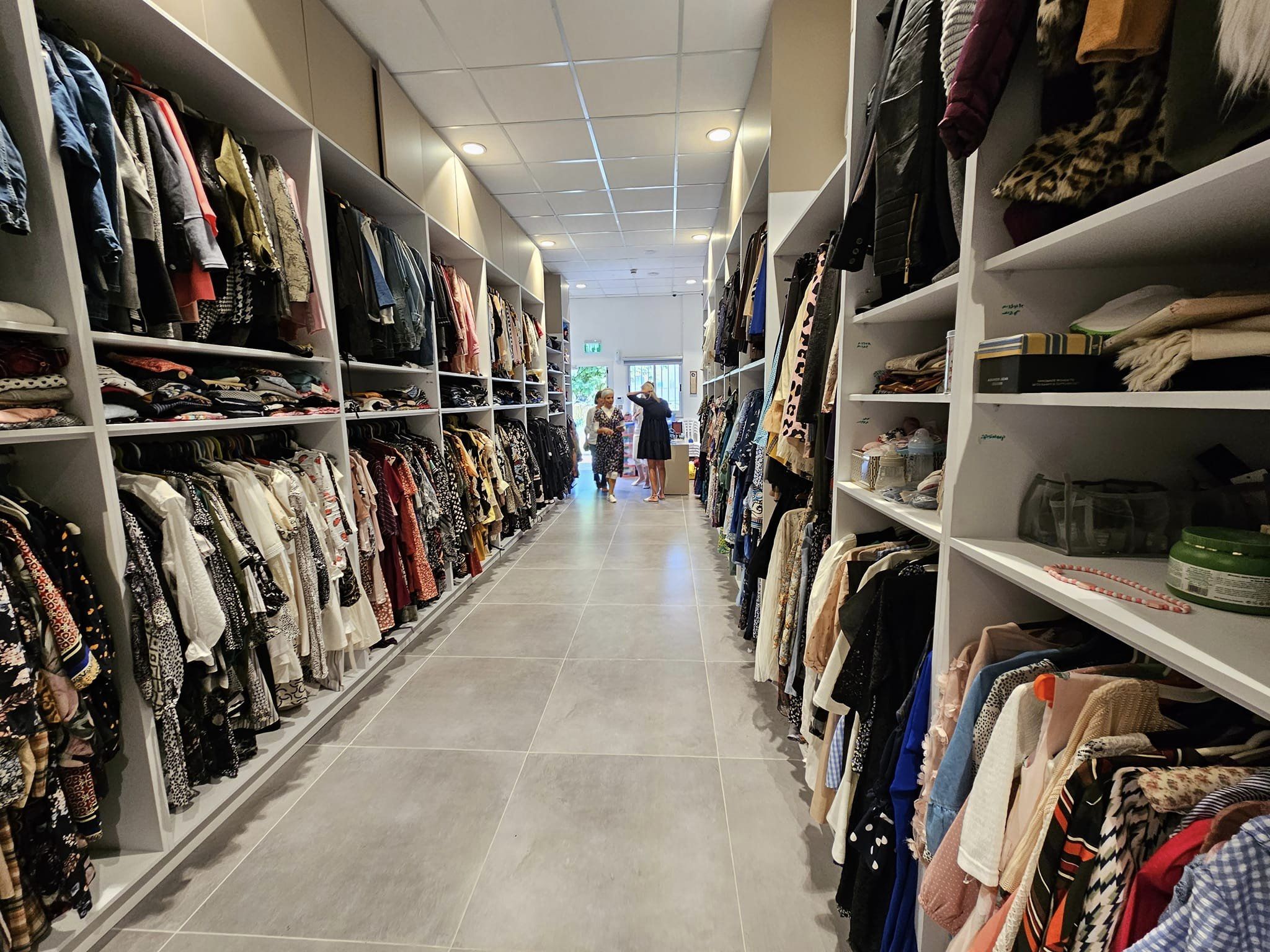 החנות של חב"ד הוקמה עבור תושבי אור יהודה שזקוקים לסיוע בביטחון התזונתי והאפשרות לרכוש מוצרים במחירים מסובסדים בחנות תתקיים עבור תושבים שמוכרים באגף שח"ק ותעניק צדק חברתי עבור המשפחות באור יהודה. החנות החשובה הזו תמכור מוצרים במחירים שנמוכים משמעותית מהמחירים הנהוגים בשוק כל זאת כדי לאפשר רכישת מוצרי צריכה גם למי שמתקשה לכך.