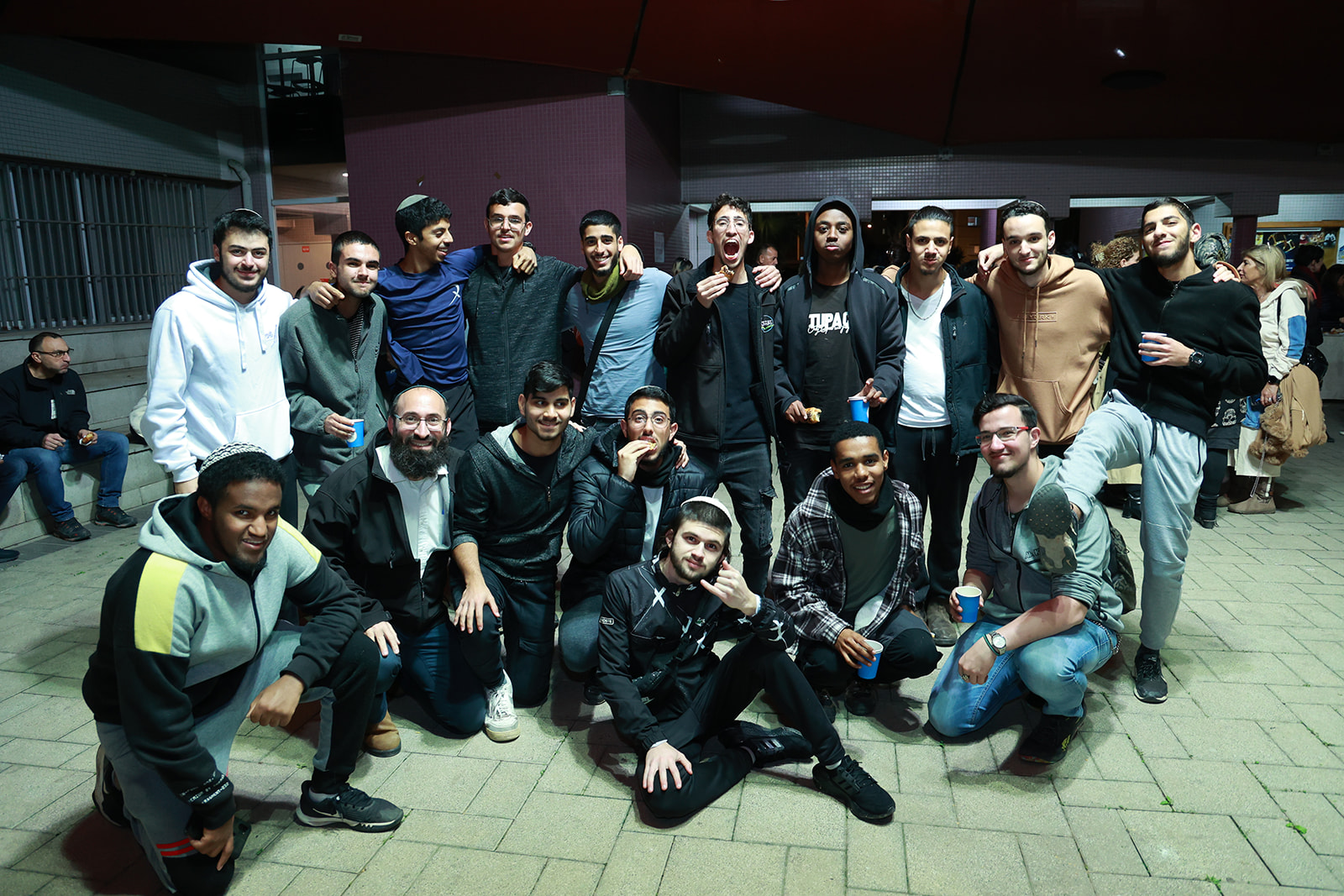 ראש העיר, ליאת שוחט, ציינה בדבריה: "אור יהודה זכתה במתנדבים מכל הסוגים ומכל המינים - קטנים וגדולים, בעלי עסקים שפתחו את הלב, אנשים פרטיים שפתחו את ביתם כדי לבשל עבור אחרים. אנשי צבא לשעבר שהתגייסו לכיתת הכוננות העירונית והמשטרתית. יש עוד המון גופים שלקחו חלק וזו הזדמנות להודות לכל אחד ואחת מכם. אור יהודה זכתה בכם".