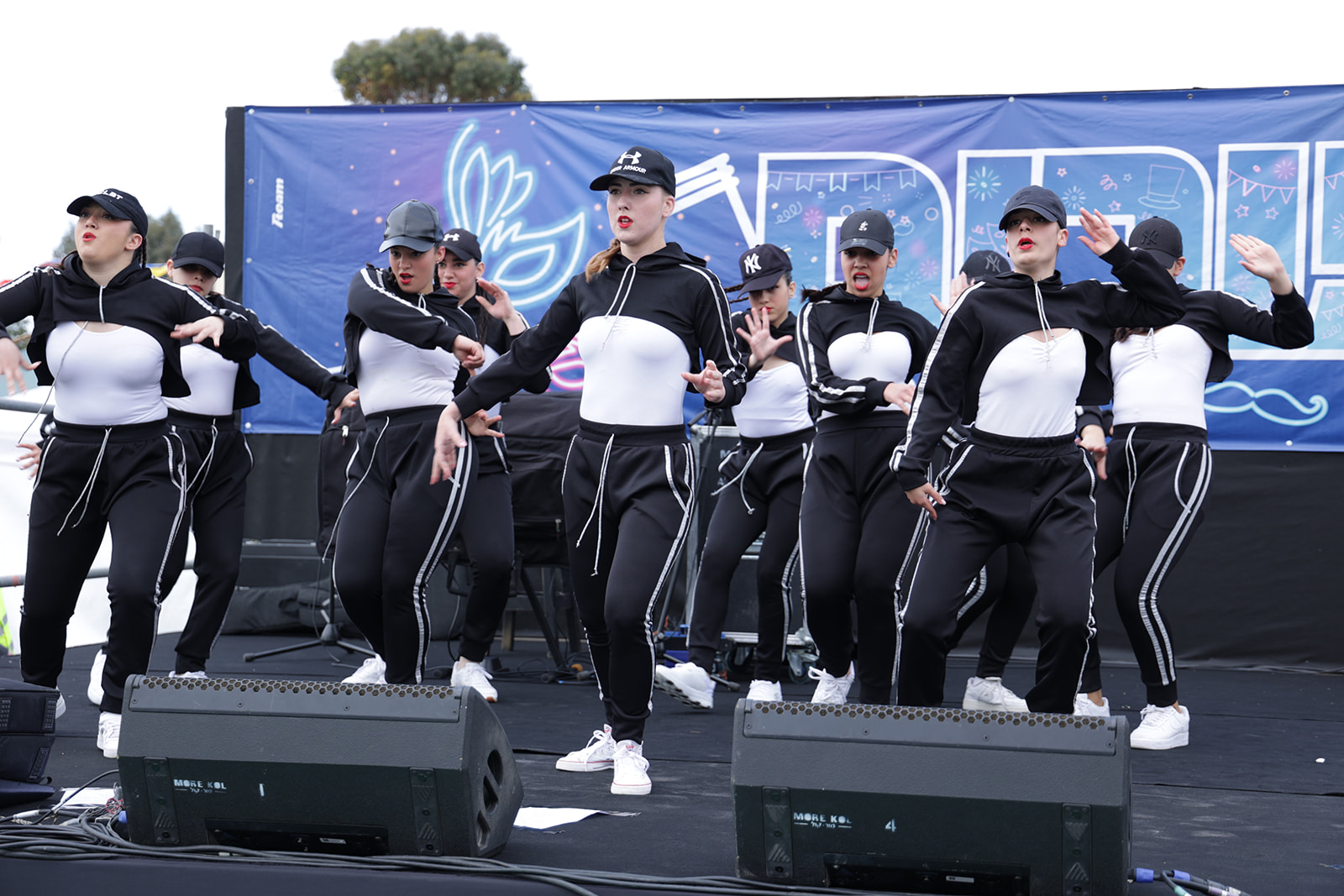 אגם בוחבוט, טל מוסרי ובוב ספוג, חיפזון וזהירון והלהקות העירוניות כיכבו על הבמה העירונית, 