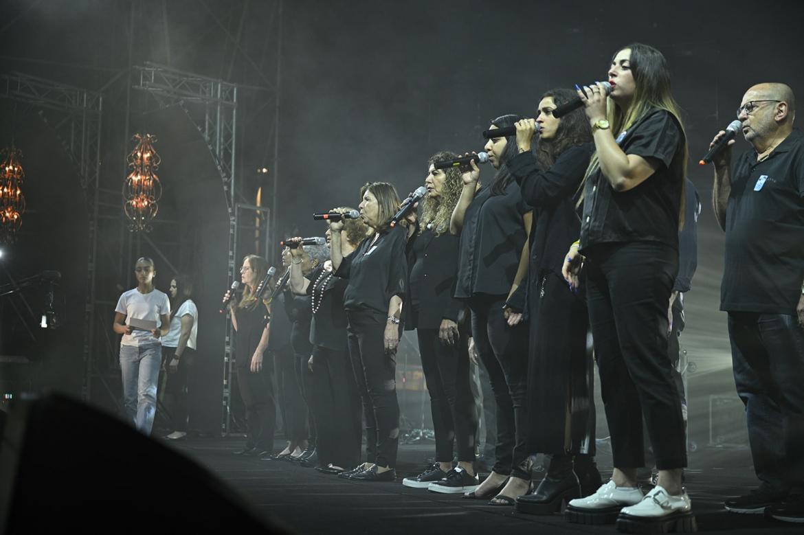 בני נוער פגשו את המשפחות השכולות מהעיר, הדליקו נר לזכר הנופלים וקראו את סיפורם