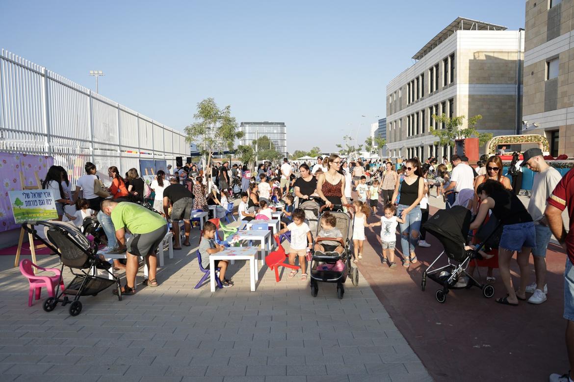  הכוללים אירועים קהילתיים