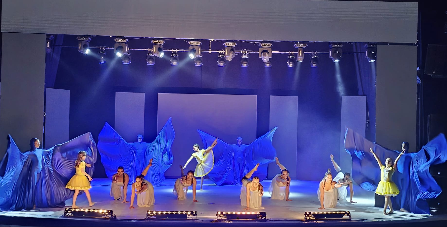 מופע המחול של להקות MDC באור יהודה