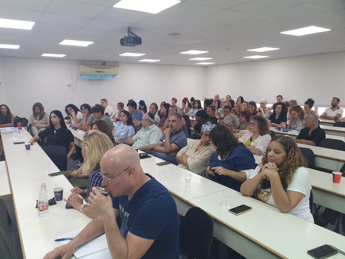 בשיתוף המחלקה לאזרחים ותיקים בעיריית יהוד-מונוסון. 