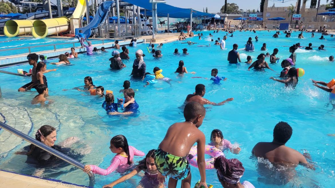 מאות משתתפים מבני 