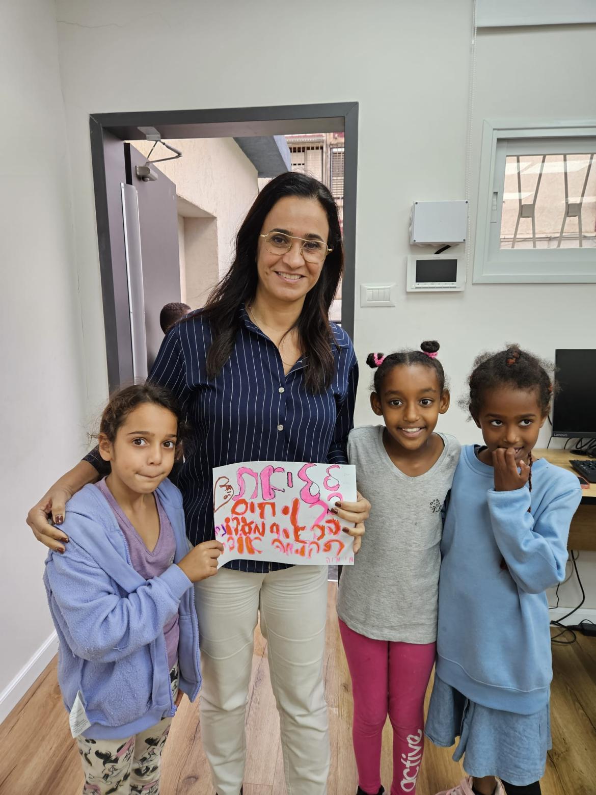 במסגרת המועדונית מקבלים הילדים מעטפת ביתית חמה שכוללת