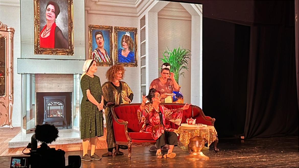 התיאטרון הקהילתי פועל