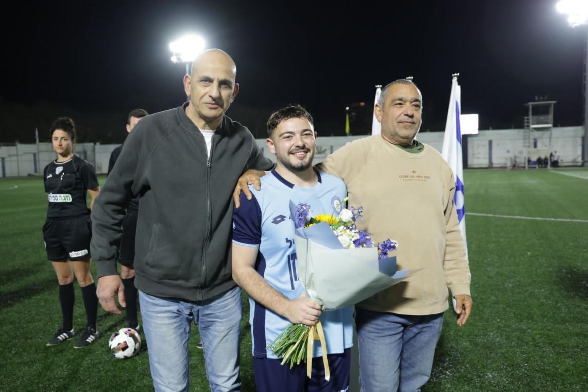 רמות מהקהל.