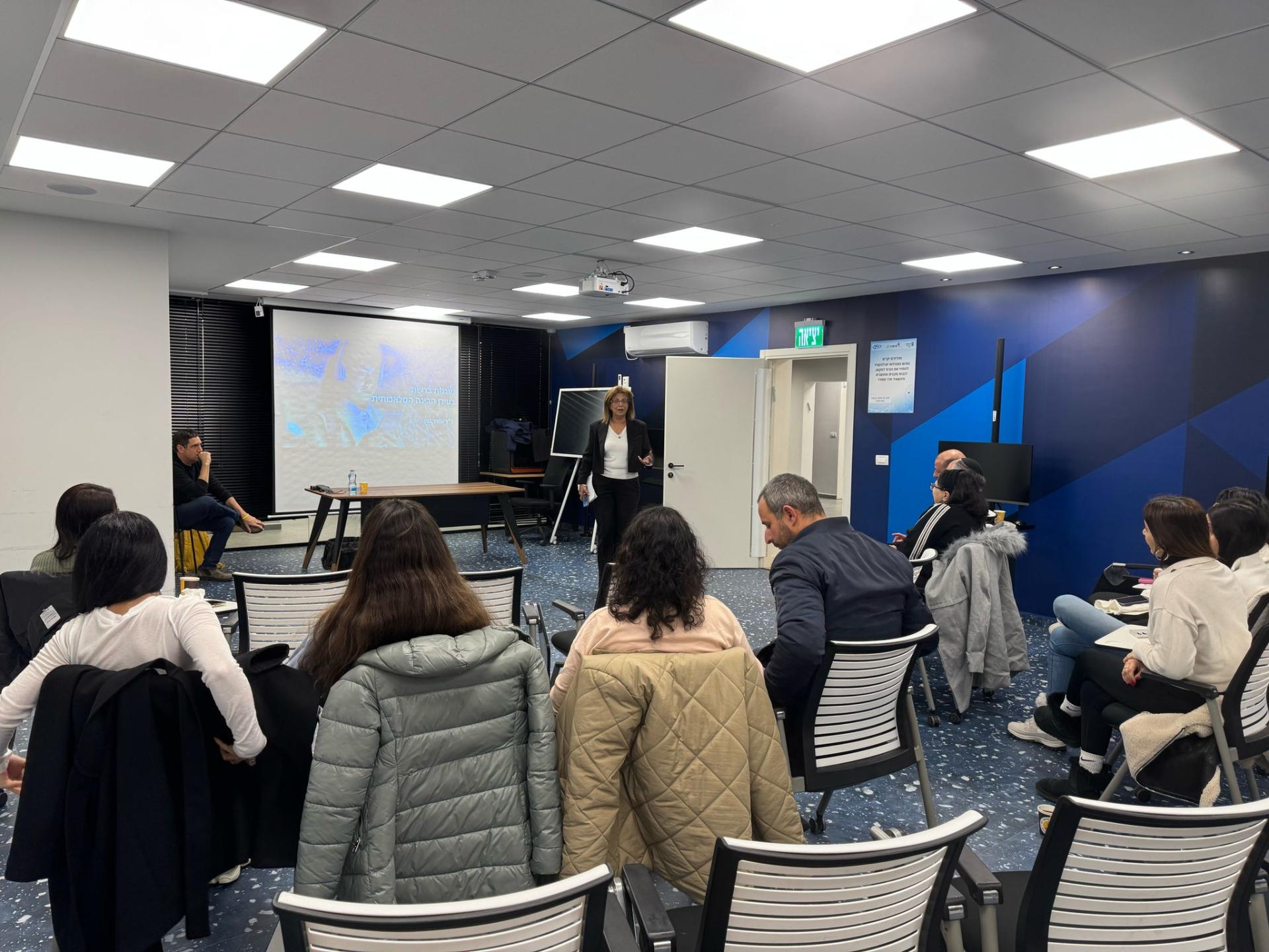 בראש ובראשונה במוגנות ברשת משקפת את החשיבות שהעירייה