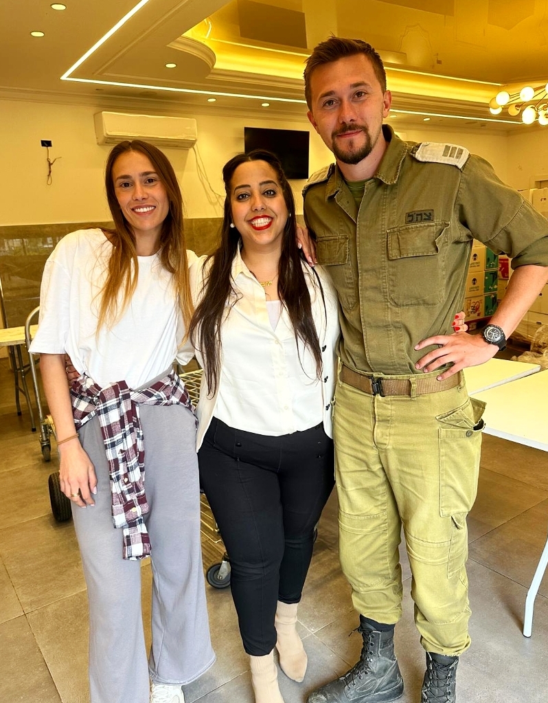 מסעדת סמרקנד ואפליקציית חגי לניהול 