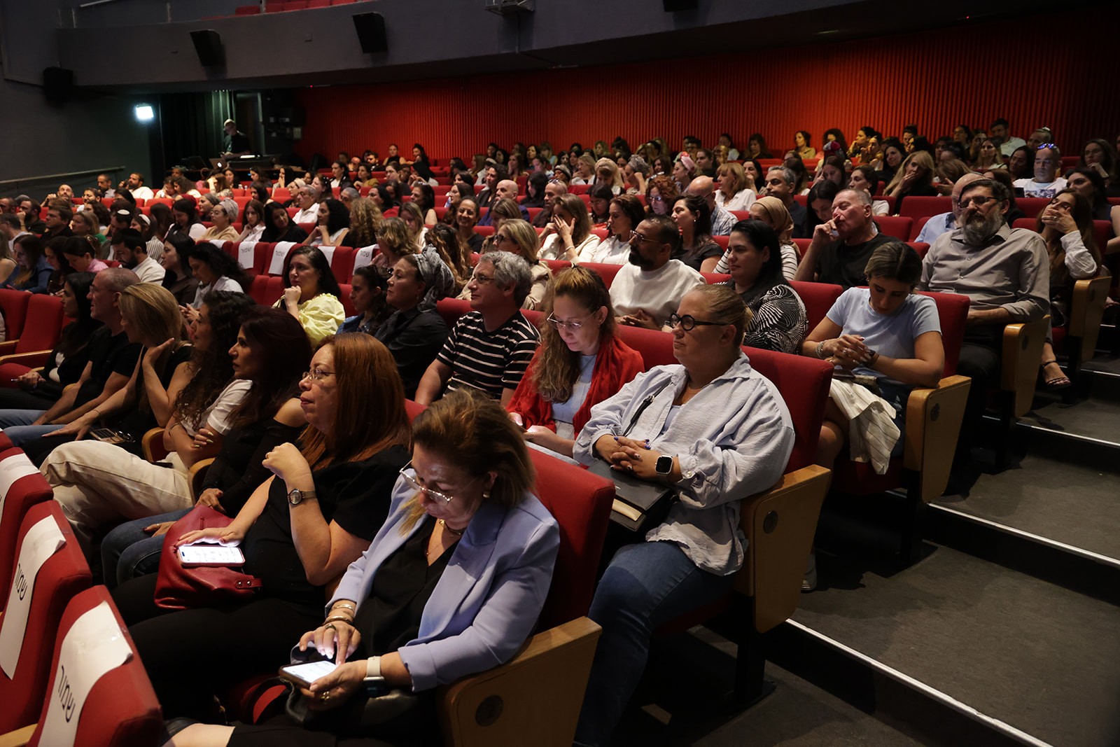 גם מנהלת אגף החינוך, דלילה אשכנזי