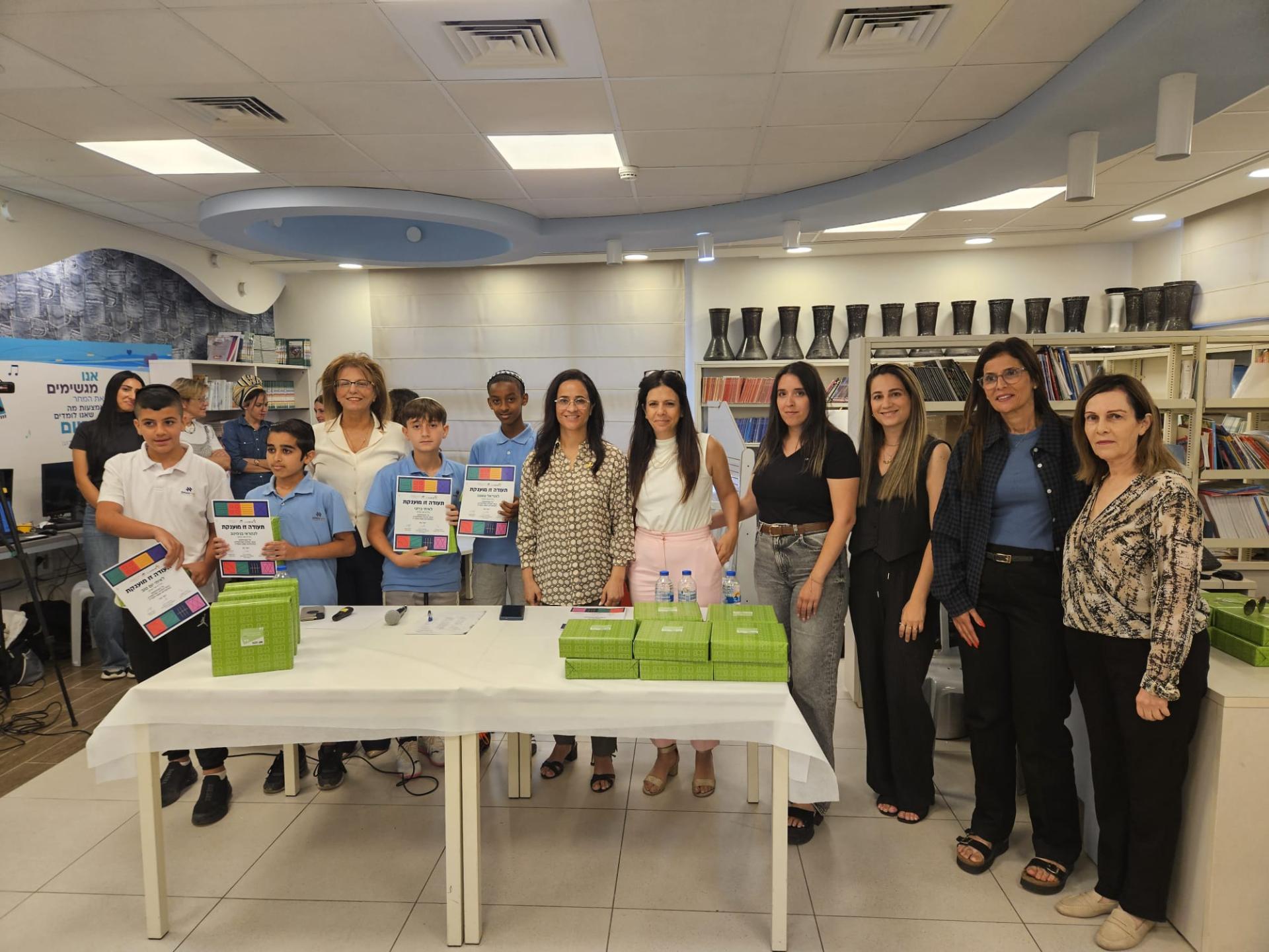 כהערכה על ההשקעה וההשתתפות בתחרות.