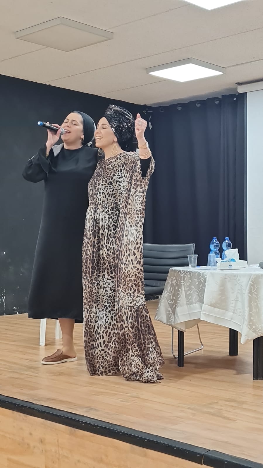 האירוע נפתח בדברי תורה