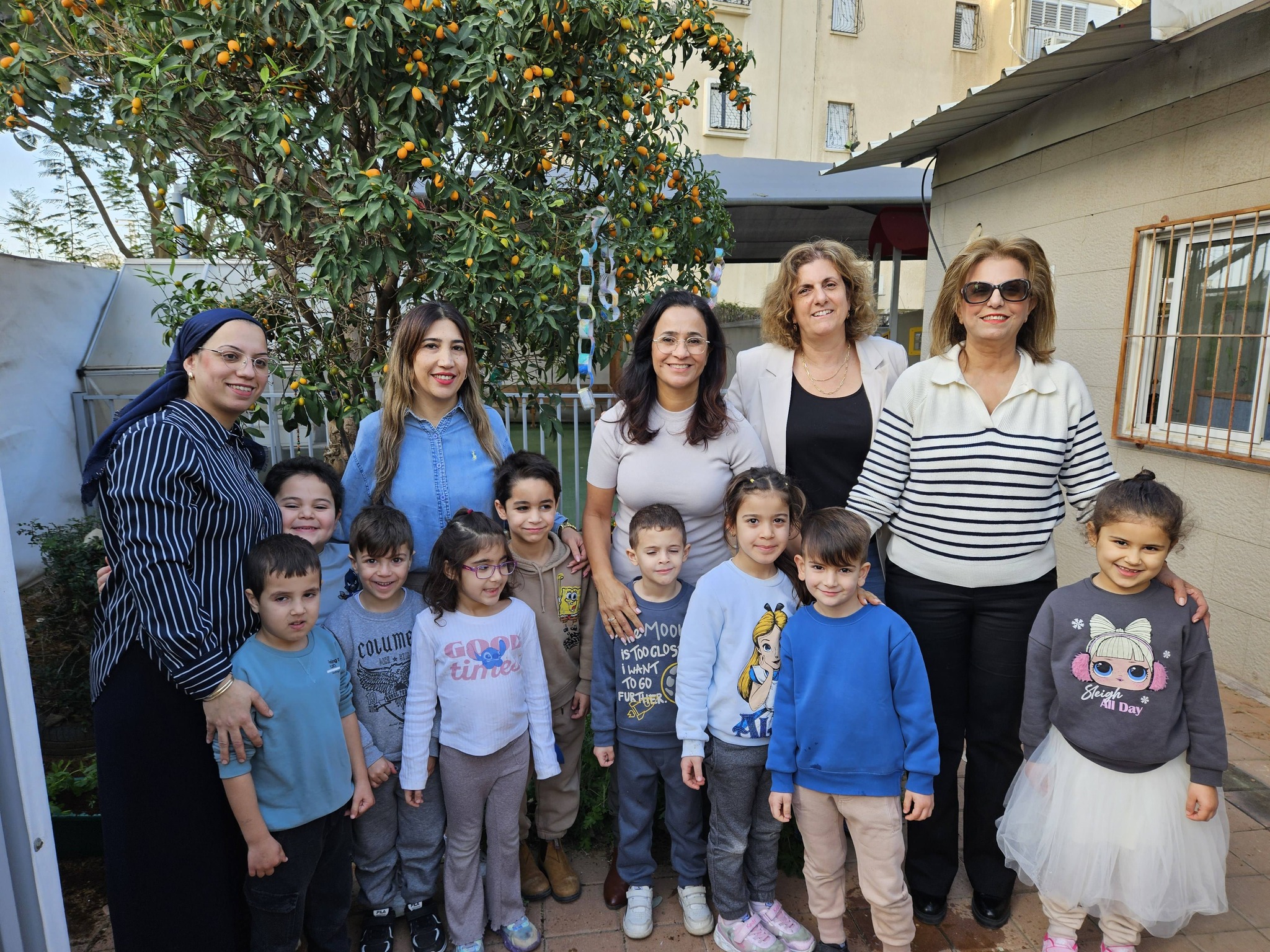 טו בשבט בגנים ובתי הספר