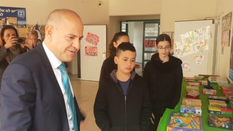 אבואב ביקר באור יהודה (3).jpg