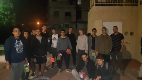 בני הנוער באור יהודה למען הקהילה בפורים (1).jpeg