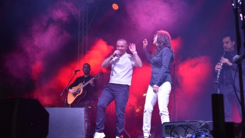 עומר אדם וליאת שוחט.JPG