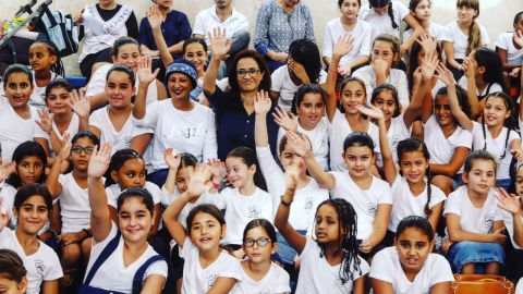 ליאת שוחט עם תלמידי סעדיה גאון.jpeg