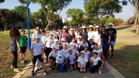 תלמידי סביונים במהלך הצעדה.jpeg