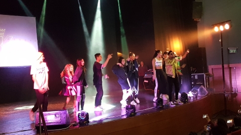 מופע טיק טוק - צילום דוברות עיריית אור יהודה.jpg