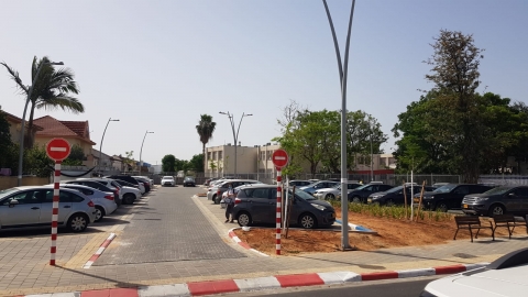 חניון ברחוב הרצל2.jpeg