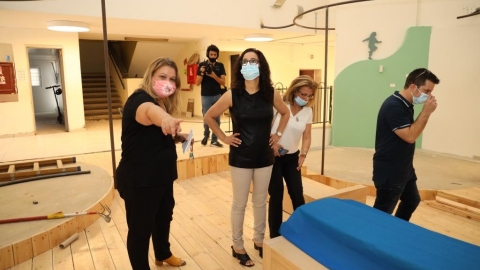 הפאטיו החדש באלונים2.JPG