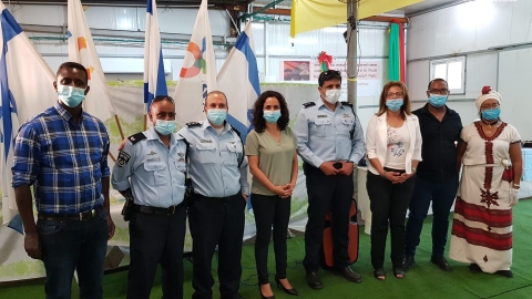 המכובדים בטקס.jpg